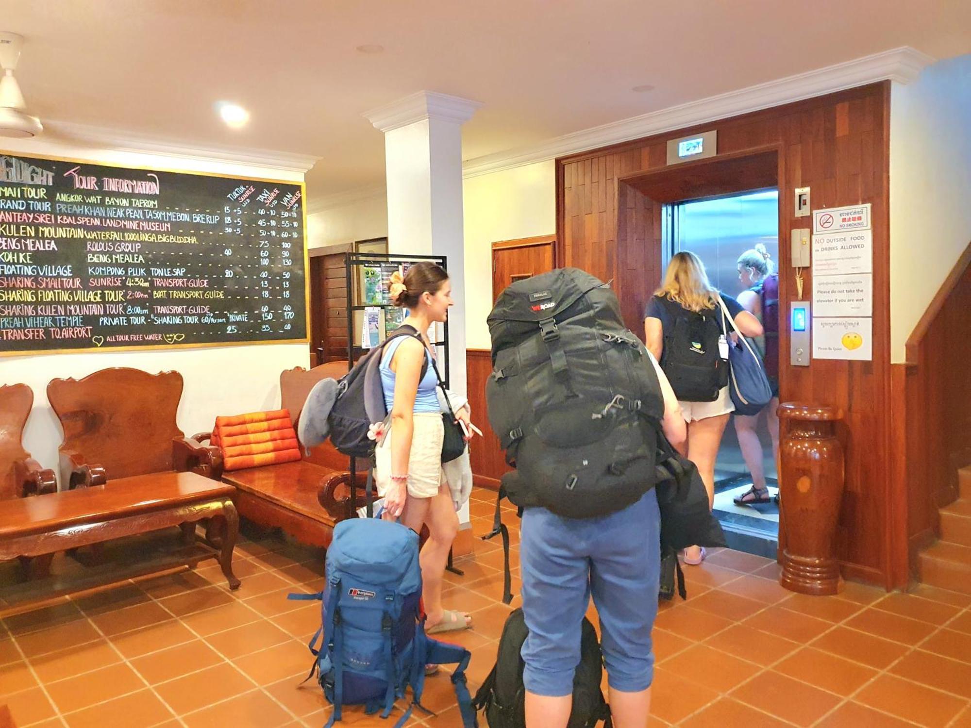 Darling Pub Hostel Ciudad de Siem Riep Exterior foto